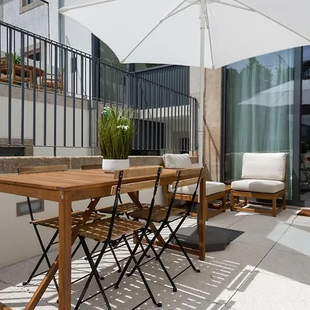 Grandeur Collection - D. Joao Iv Pool & Garden * Porto
