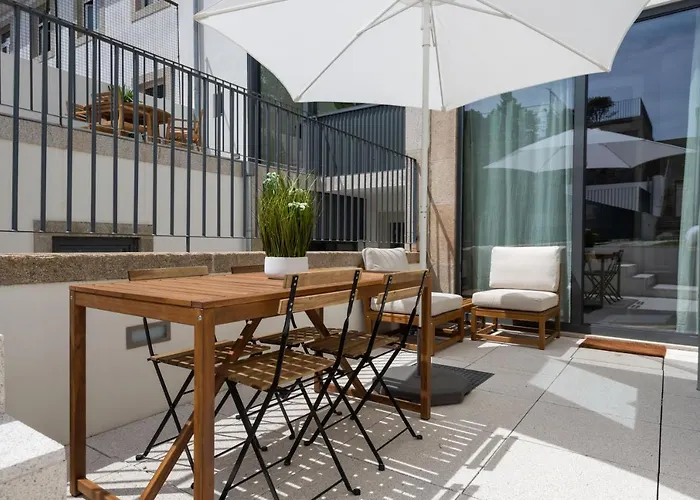 Grandeur Collection - D. Joao Iv Pool & Garden * Oporto